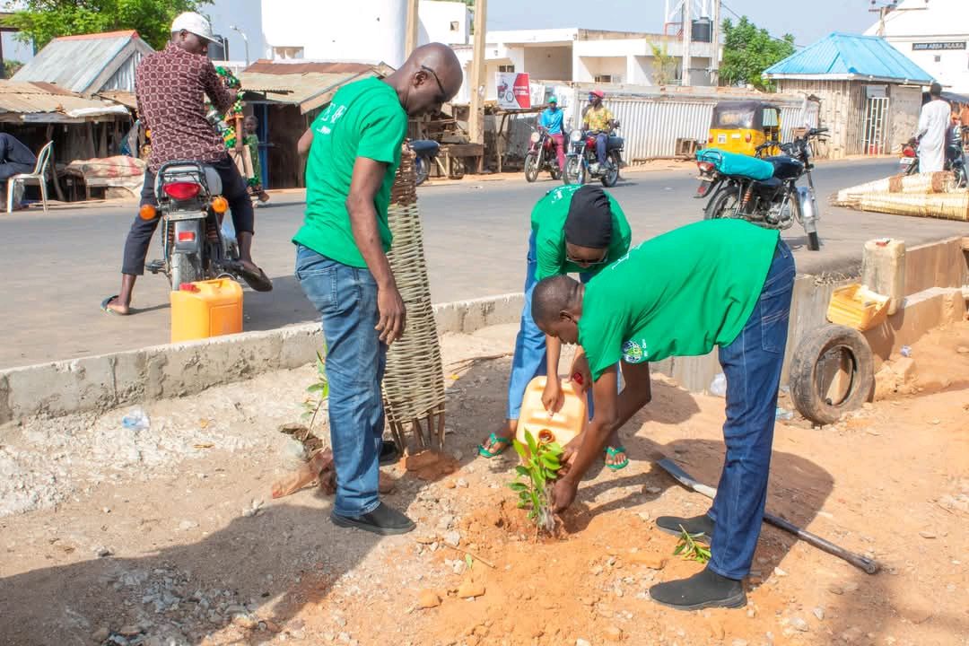 Governor Ahmadu Umaru Fintiri flags off the Green Adamawa Project, Government House, Yola, 2019